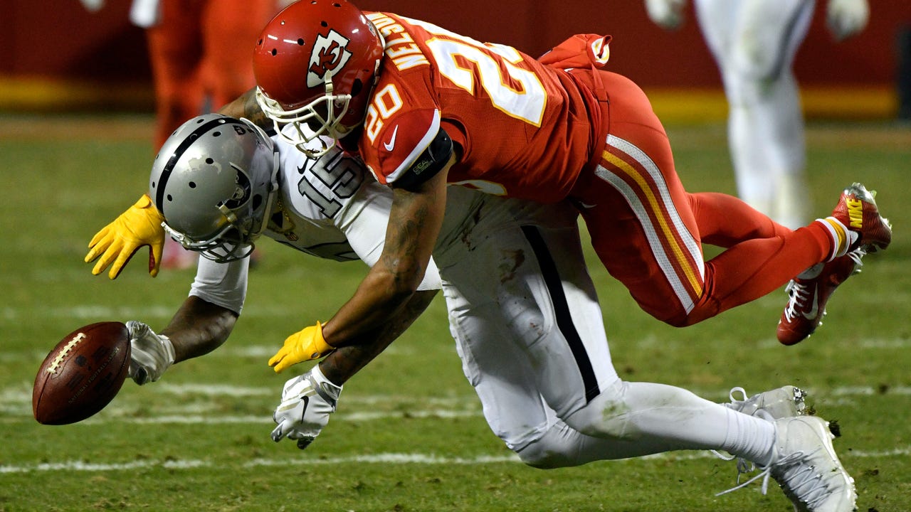 Chiefs take control of AFC West race with win over Oakland